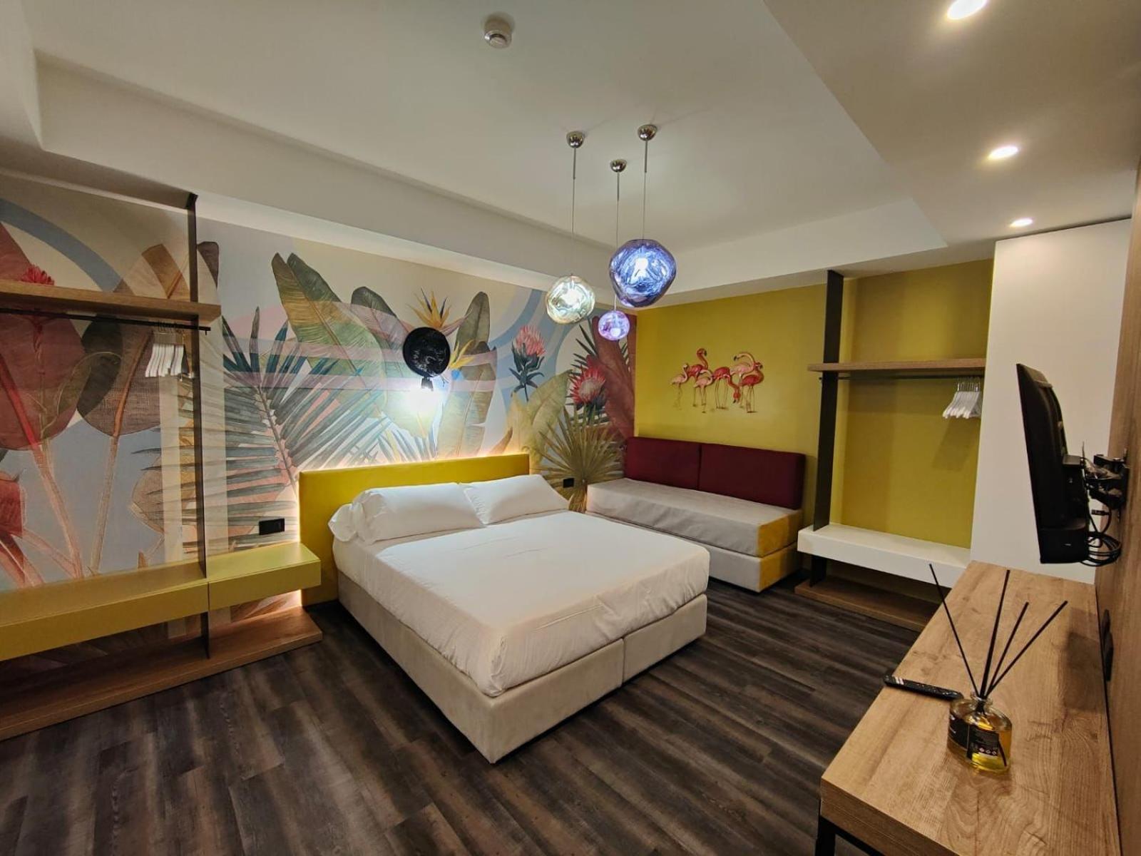 Design Hotel Astra B&B Misano Adriatico Exterior photo